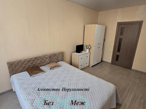 квартира за адресою Братська вул., 12