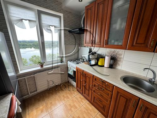 квартира по адресу Приречная ул., 27