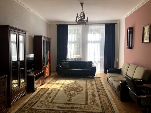 квартира по адресу Героев УПА ул., 4