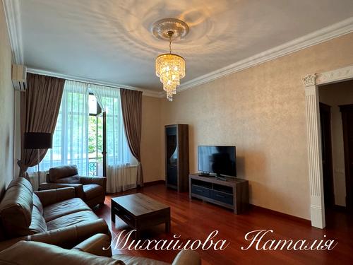 квартира по адресу Французский бульв., 64/1
