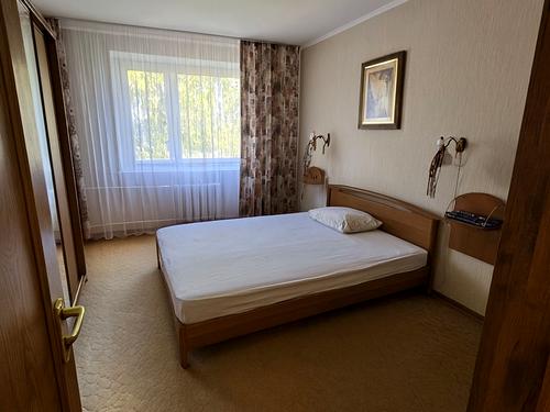 квартира за адресою Тролейбусна вул., 8