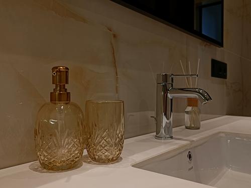 квартира за адресою Під Дубом вул. (Космонавтів), 26