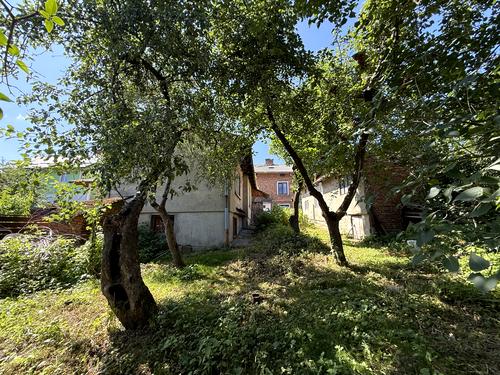 будинок за адресою Молодіжна вул., 14