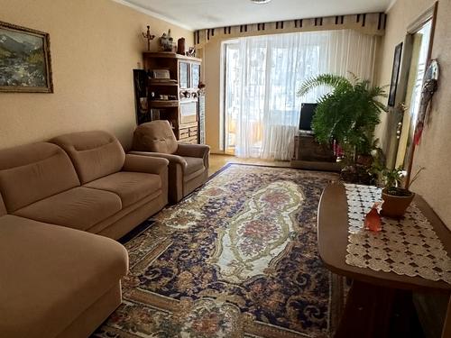 квартира за адресою Тролейбусна вул., 8