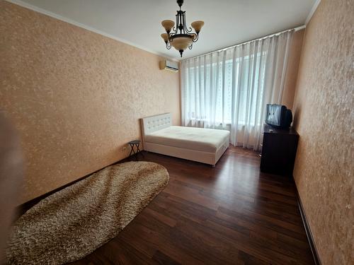 квартира за адресою Дніпровська набережна вул., 26