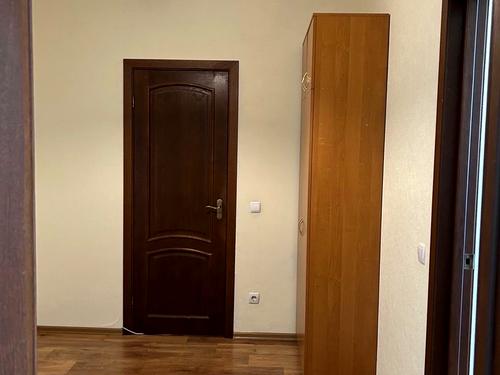 квартира за адресою Любомира Гузара просп. (Космонавта Комарова), 46-Б