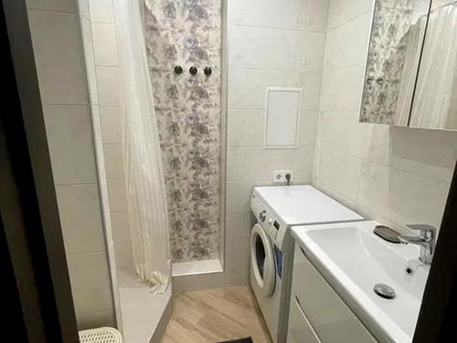 квартира за адресою Леся Курбаса просп., 18