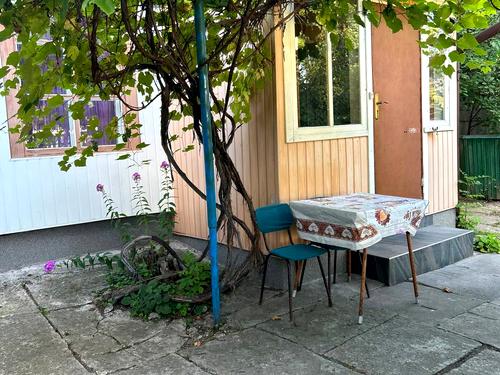 будинок за адресою Кленова