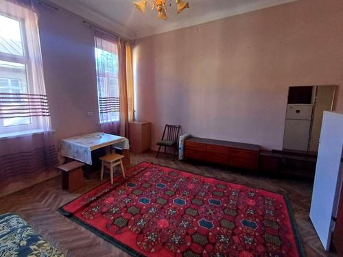 квартира за адресою Підзамче вул., 6