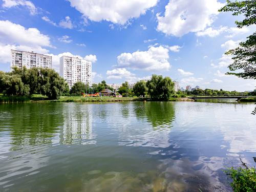 квартира за адресою Райдужна вул., 20