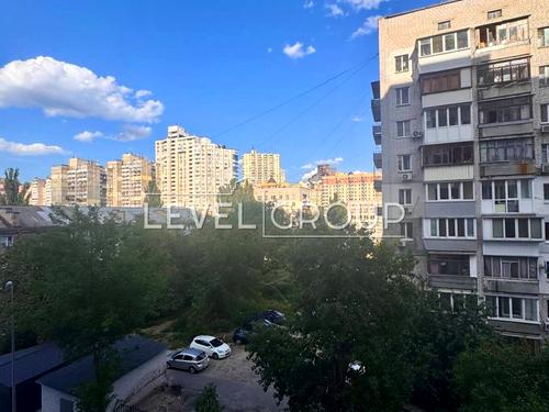 квартира за адресою Ростиславська вул. (Маршала Рибалка), 5-А