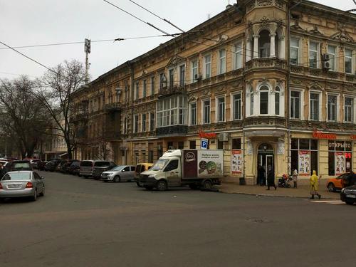 квартира за адресою Садова вул., 1