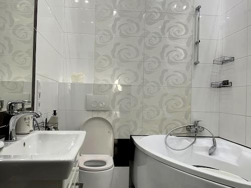 квартира за адресою Дорошенка вул., 23
