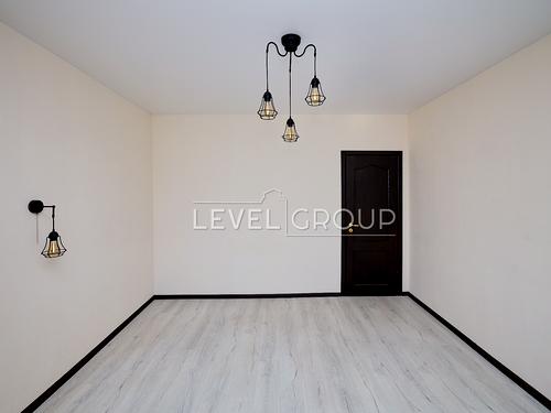 квартира за адресою Ревуцького вул., 5
