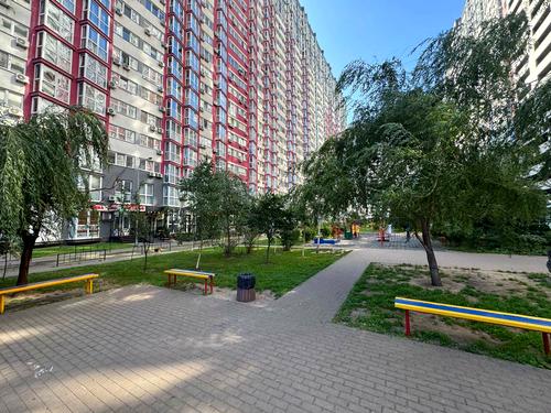квартира по адресу Драгоманова ул., 2-Б