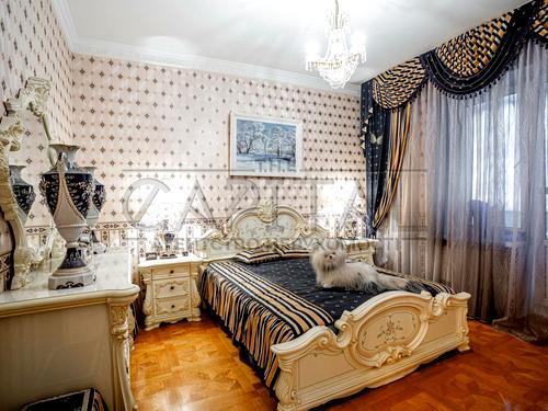квартира по адресу Андрея Верхогляда ул. (Михайла Драгомирова), 4