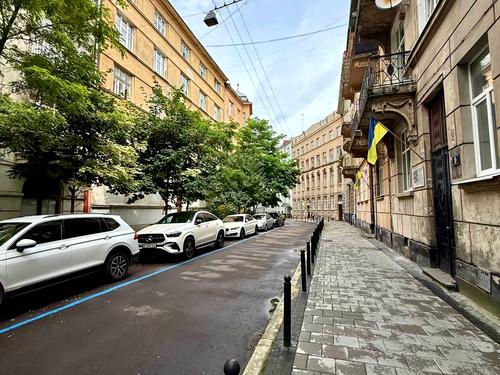 квартира за адресою Ярослава Стецька вул., 8