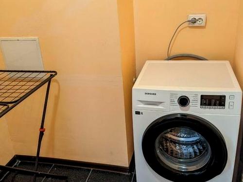 квартира за адресою Середня вул., 24 к1
