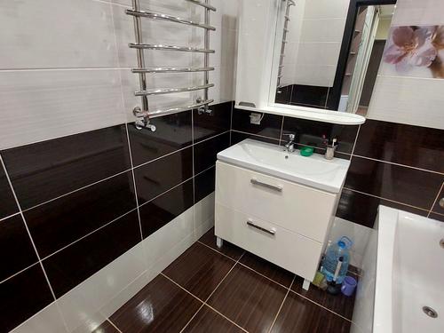 квартира по адресу Космонавтов ул., 128д