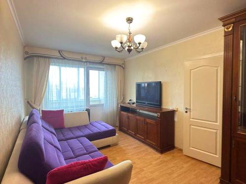 квартира за адресою Академіка Булаховського вул., 30-Б