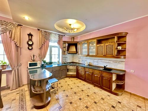 дом по адресу Квітки Цісик ул. (Гамарника), 81