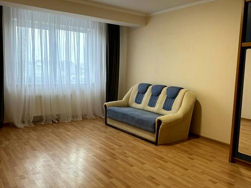 квартира за адресою Тичини, 2