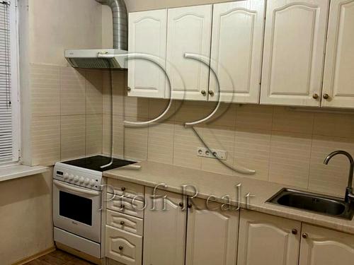 квартира за адресою Анни Ахматової вул., 19