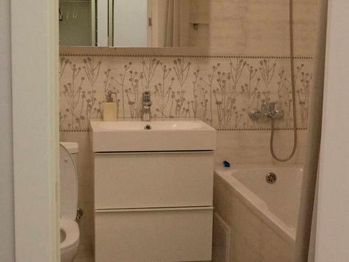 квартира по адресу Семьи Кульженков ул. (Дегтяренко Петра), 31-Б