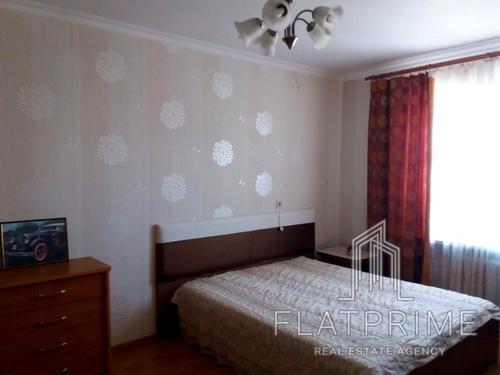 квартира за адресою Олени Пчілки вул., 2-Б