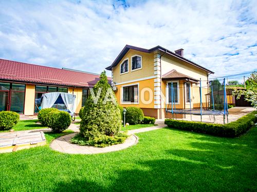 будинок за адресою с. Петрушки, Богуна