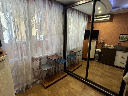 квартира за адресою Ахсарова вул., 1б