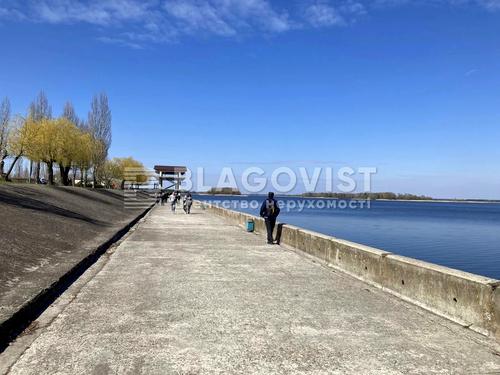 квартира за адресою Соснова вул., 10