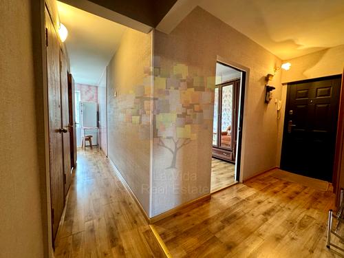 квартира за адресою Дніпровська набережна вул., 5-А