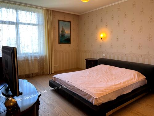 квартира по адресу Леси Украинки бульв., 7-Б