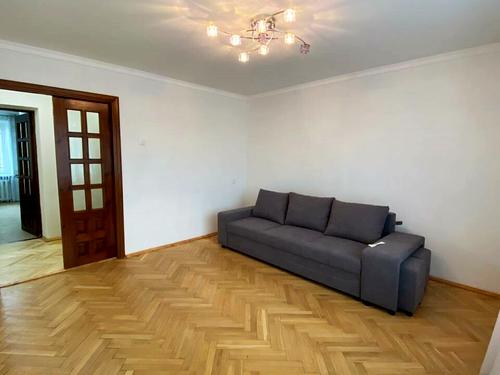 квартира за адресою Демнянська вул., 4а