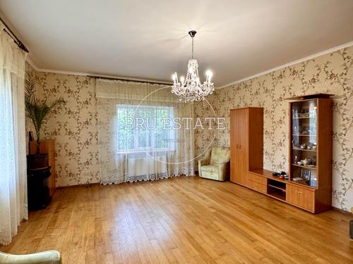 будинок за адресою Курчатова, 27