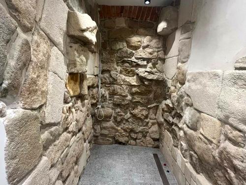 коммерческая по адресу Староеврейская ул., 8
