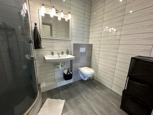 квартира за адресою Мостобудівників вул., 18