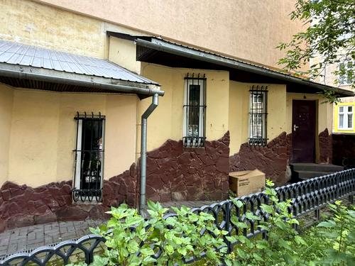 коммерческая по адресу Черниговская ул., 34