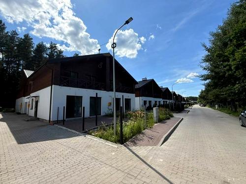 дом по адресу пгт. Брюховичи, Сергія Невеличука, 86А