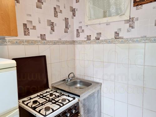 квартира за адресою Космонавтів вул., 12