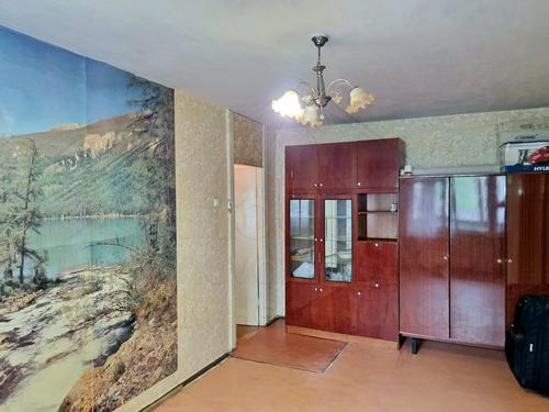 квартира за адресою Космонавтів вул., 12