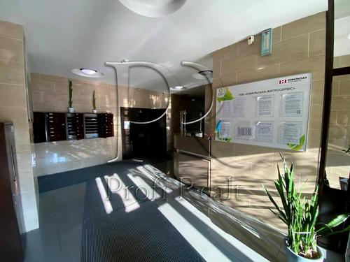 квартира за адресою Авіаконструктора Ігоря Сікорського вул. (Танкова), 4-Б