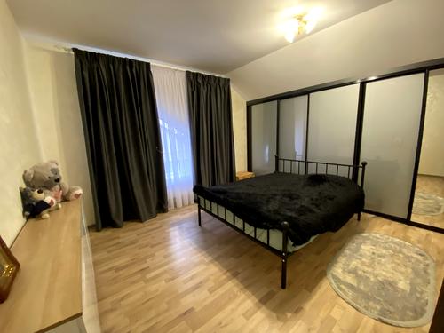 будинок за адресою Миру, 65