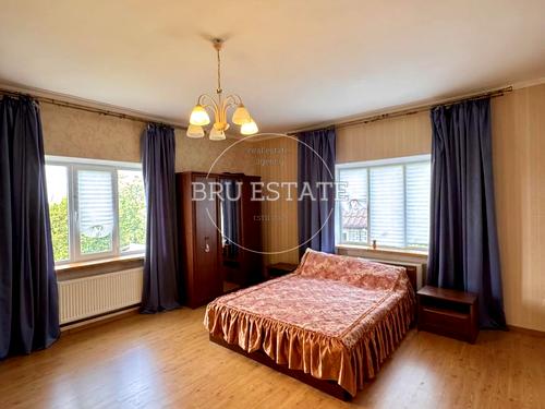 будинок за адресою Курчатова, 27