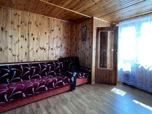 будинок за адресою Центральна вул. (Пролетарська), 111