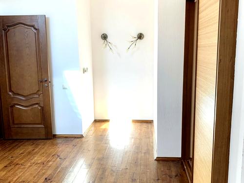 квартира за адресою Академіка Амосова вул., 6