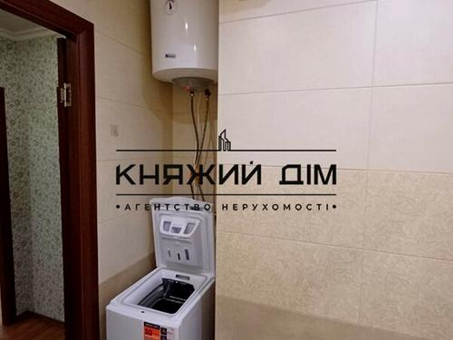 квартира за адресою Бориса Гмирі вул., 16а