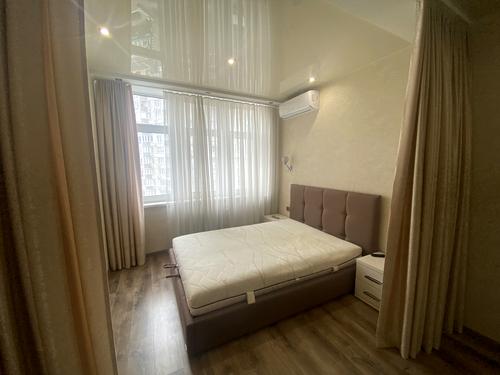 квартира за адресою Анни Ахматової вул., 22