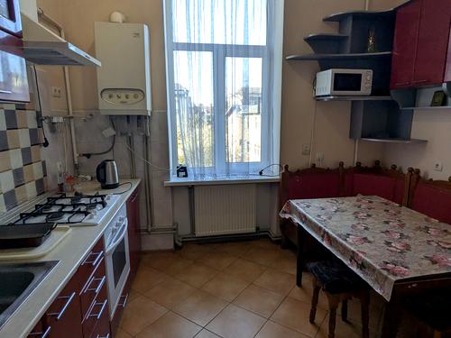 квартира за адресою Шевченка, 72